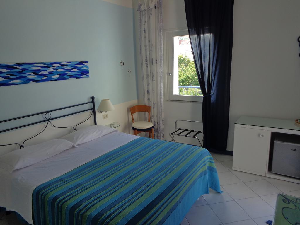 Il Mediterraneo - Adults Only Ponza Chambre photo